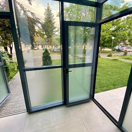 Zen House Apartman Bodzavásár Kültér fotó