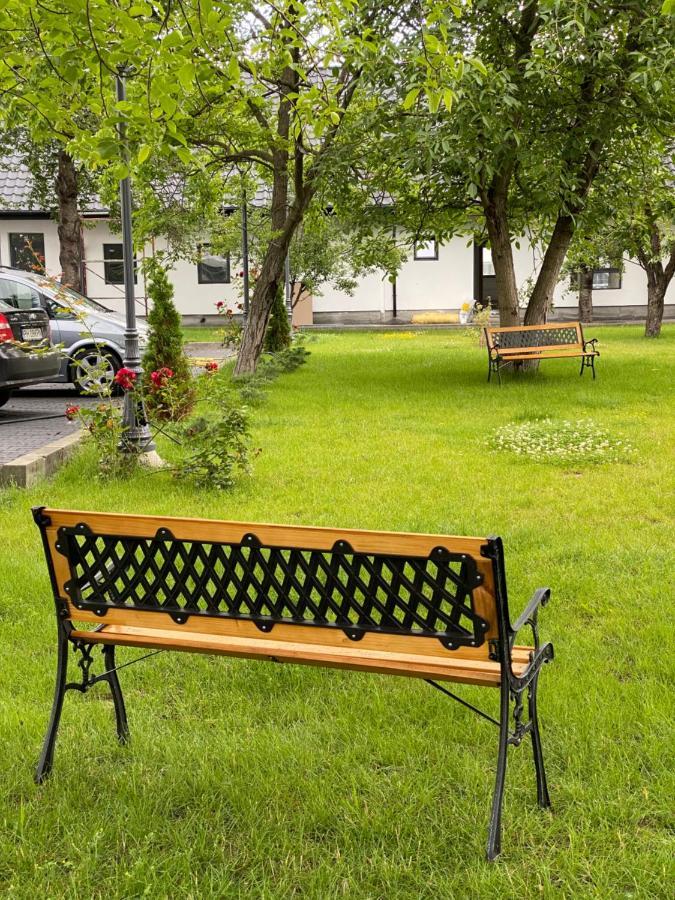 Zen House Apartman Bodzavásár Kültér fotó