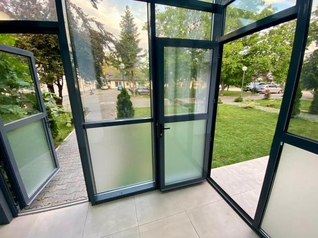 Zen House Apartman Bodzavásár Kültér fotó